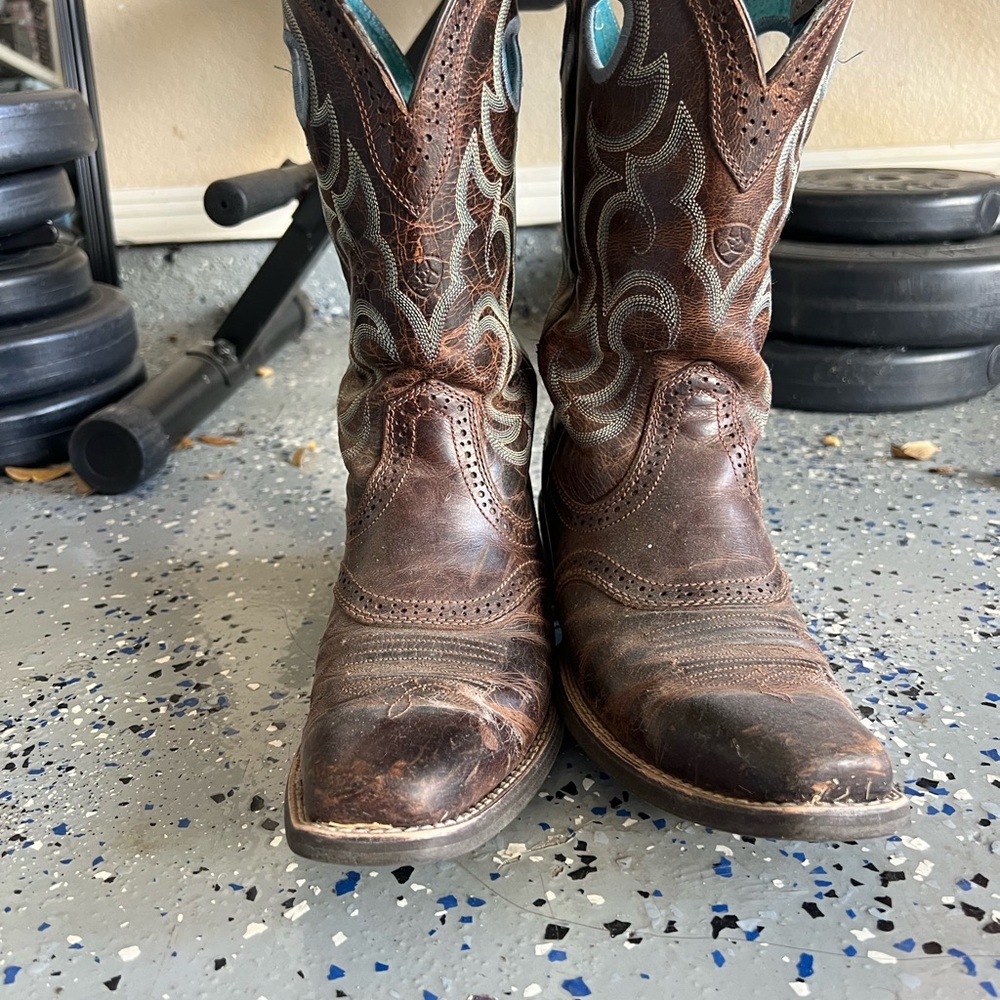 Brown Western Cowboy Boots Ariat